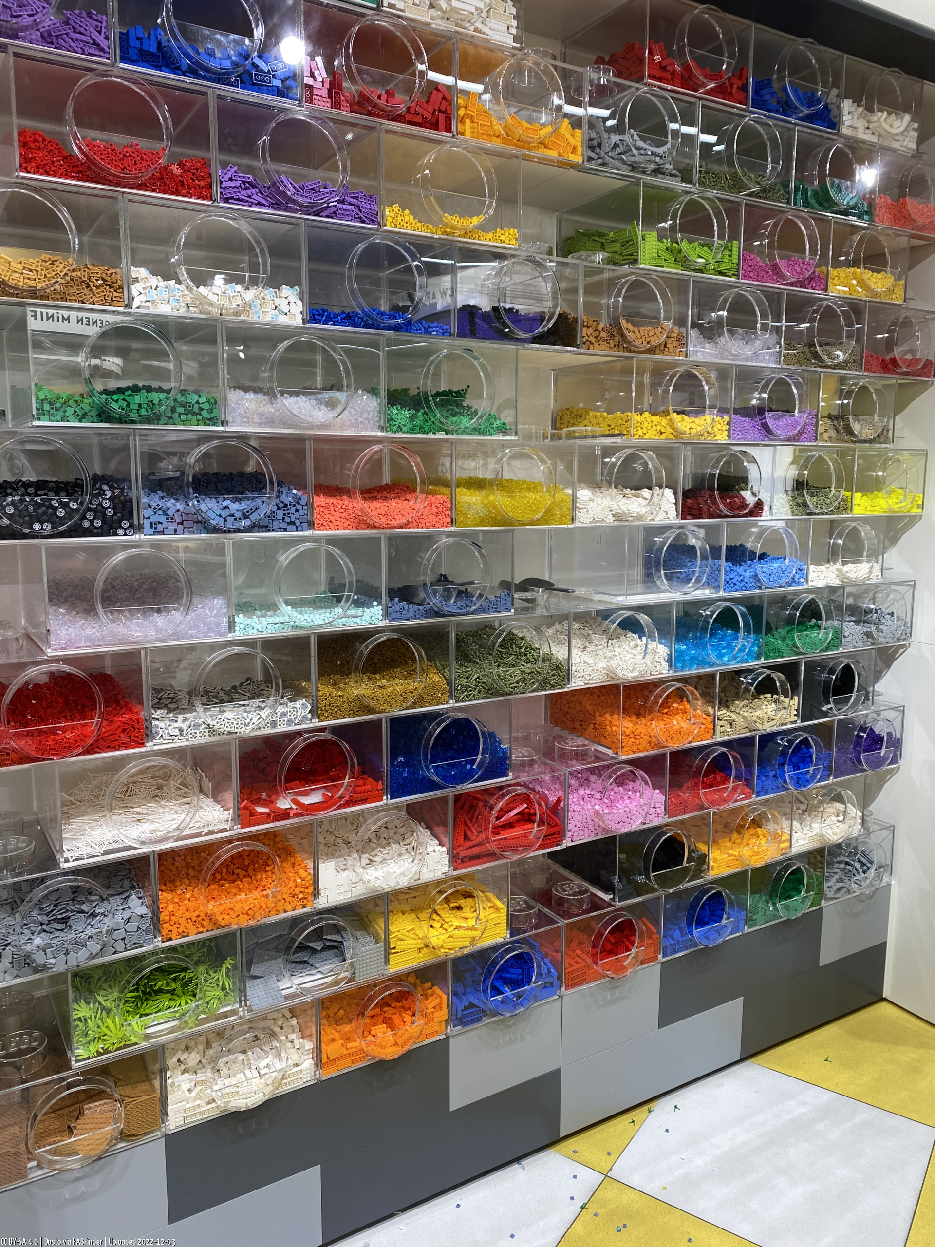 trabajo duro acuerdo fractura LEGO Store Oberhausen | Pick A Brick wall | PABFinder