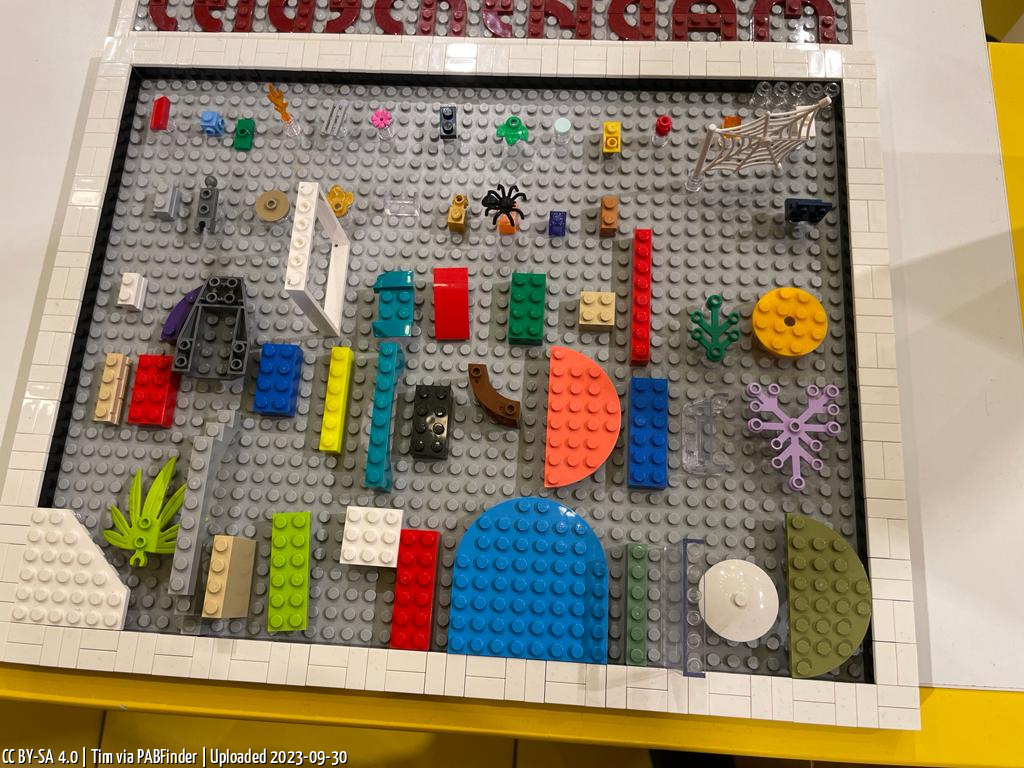 Spiritus utilgivelig Afsky LEGO Store Mall of the Netherlands | Pick A Brick wall | PABFinder