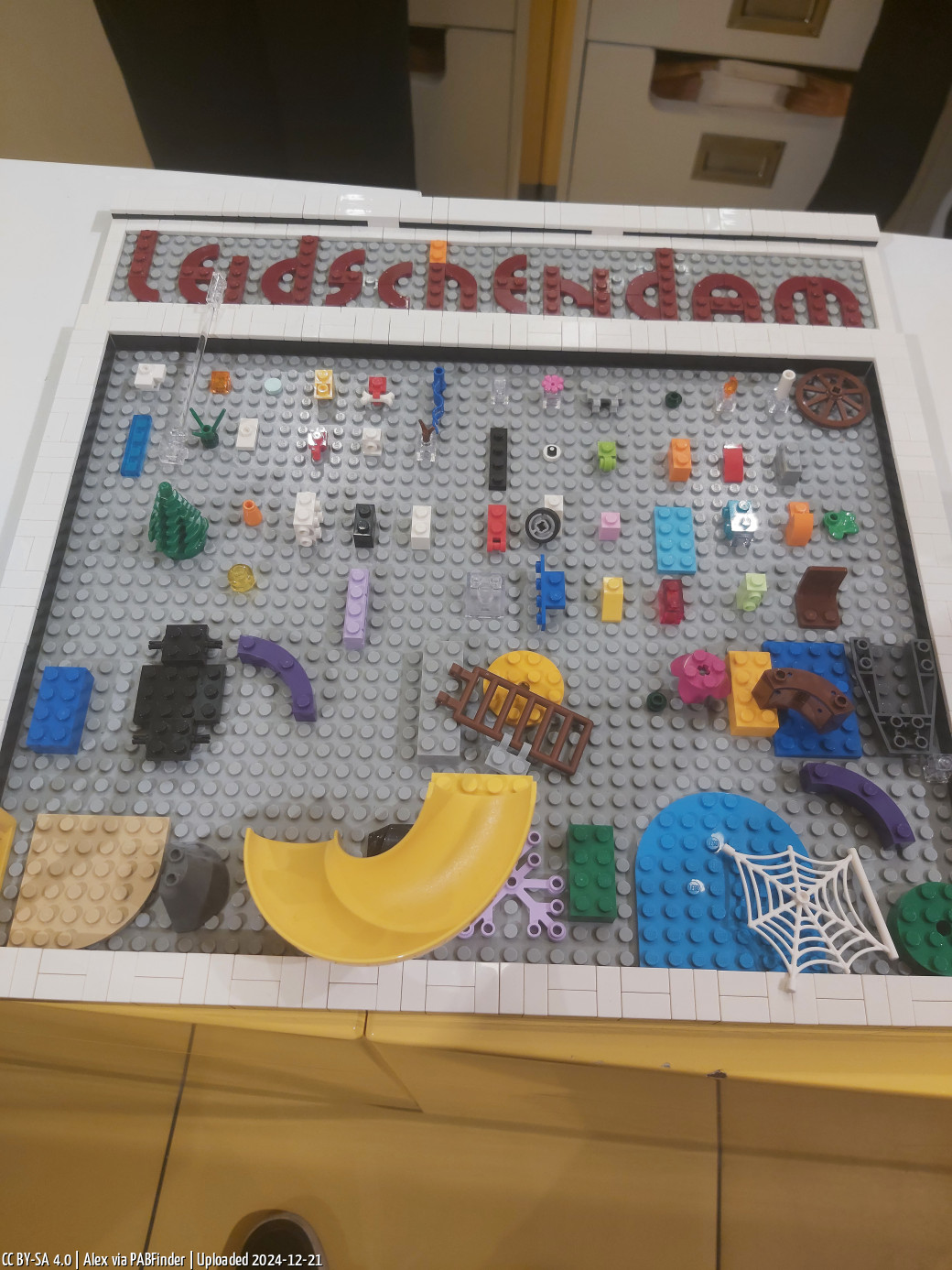 Pick a Brick Mall of the Netherlands (Alex, 12/21/24, 1:36:32 PM)