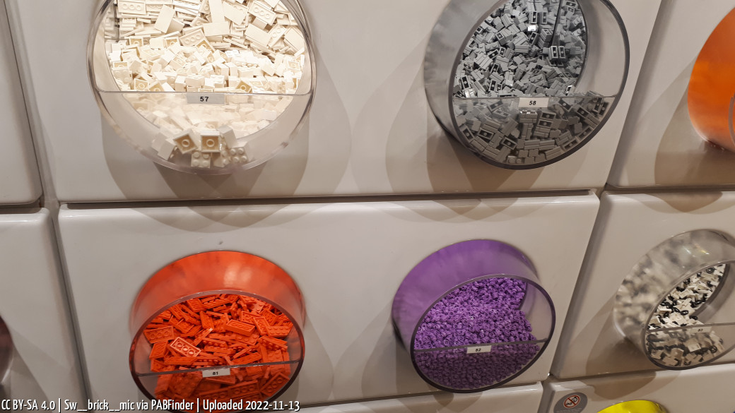 Pick a Brick München Riem (Sw__brick__mic, 11/13/22, 6:04:51 PM)