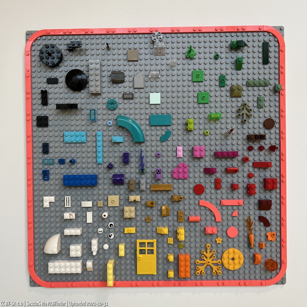 Pick a Brick LEGO House Billund (SaschaS, 10/31/21, 4:21:27 PM)
