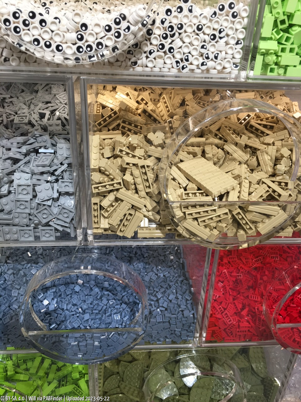 Pick a Brick LEGO Store Köln (Will am May 22, 2023)