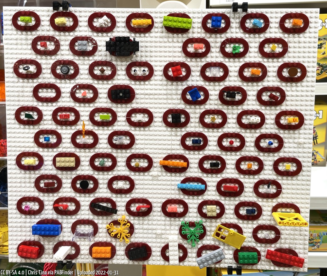 Pick a Brick LEGO Store Oberhausen (Chris Tina, January 31, 2022)