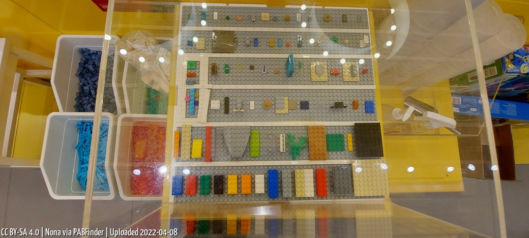 Pick a Brick Brussels (Nona, 4/8/22, 4:27:25 PM)