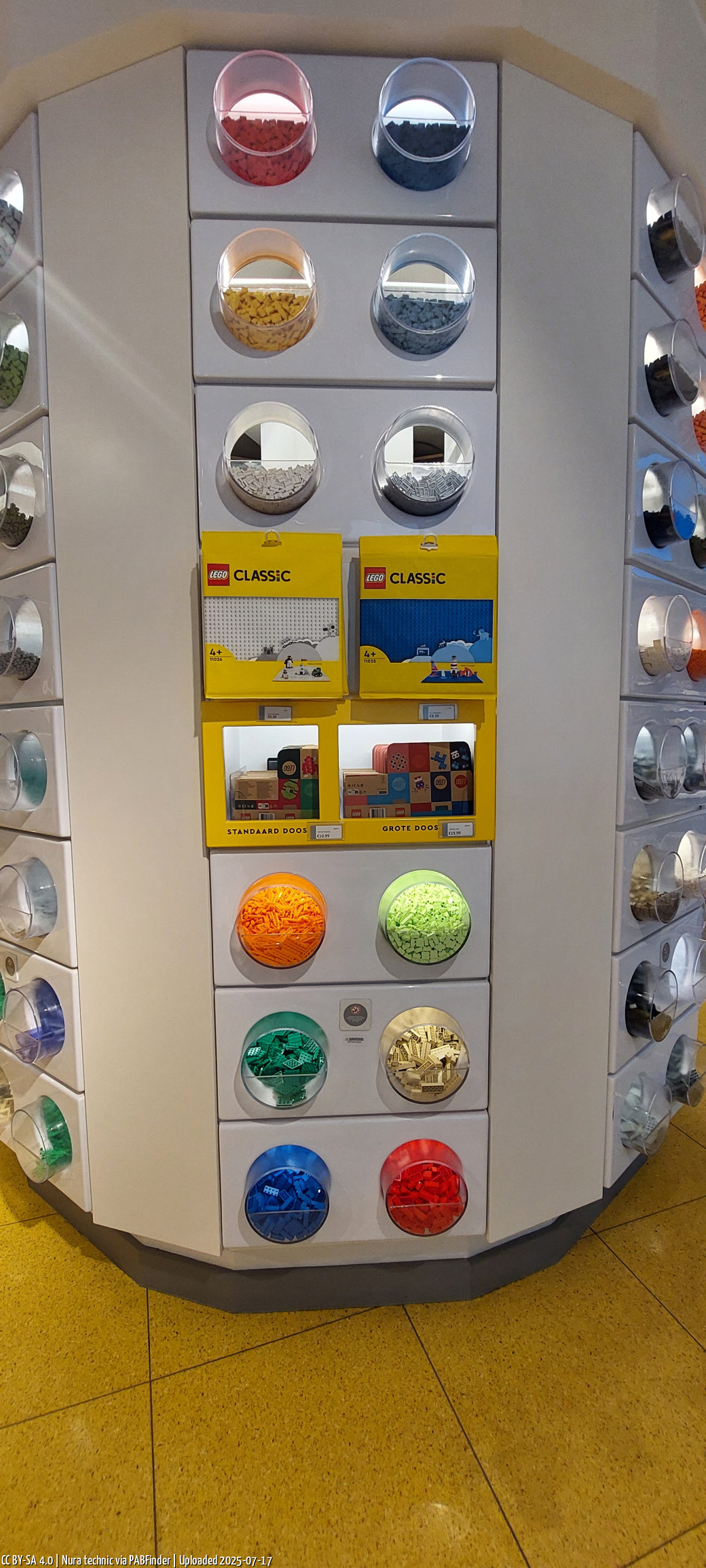 Pick a Brick Amsterdam (Nura technic, 7/17/25, 10:07:26 AM)