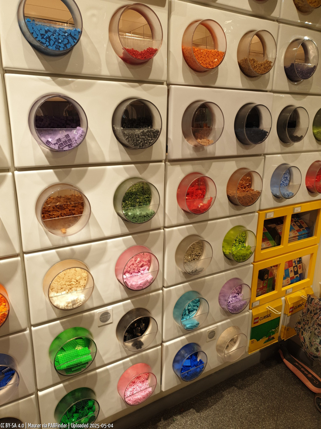 Pick a Brick Paris Les Halles (Maurer, 5/4/25, 1:32:40 PM)
