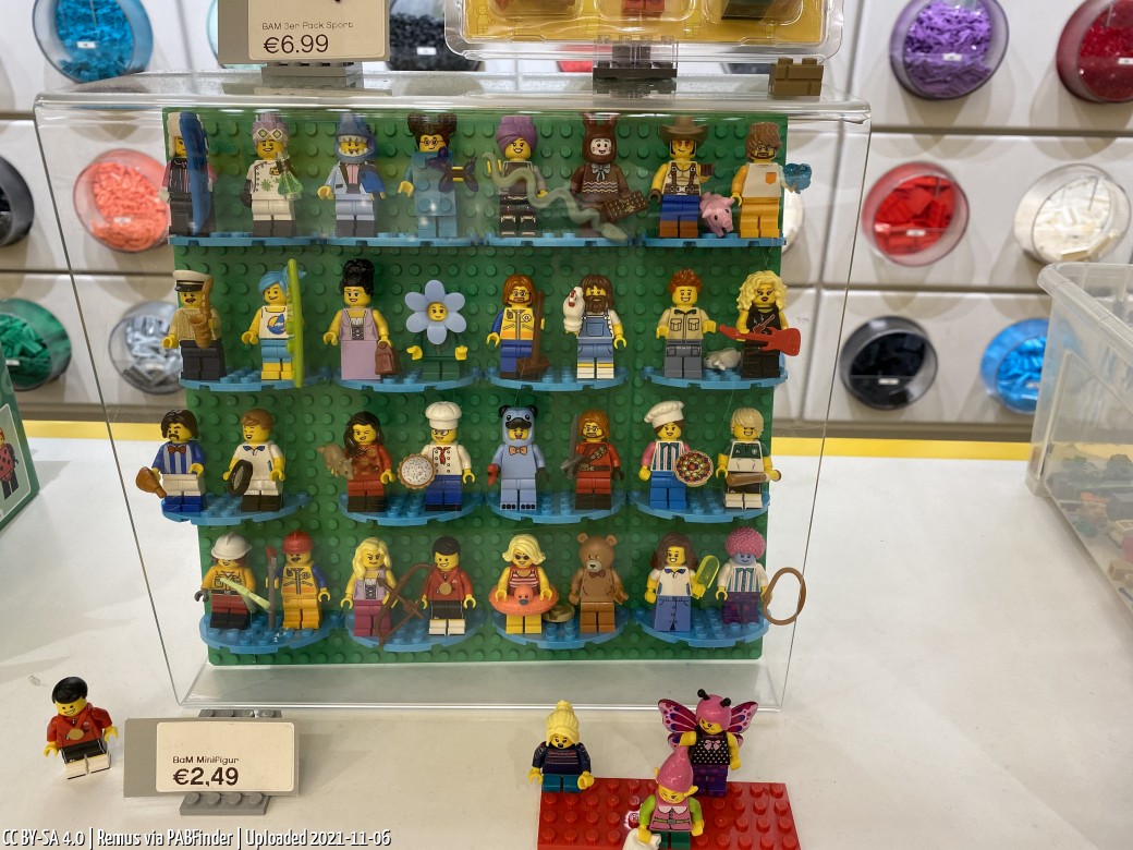 Pick a Brick München Riem (Remus, 11/6/21, 12:55:20 PM)