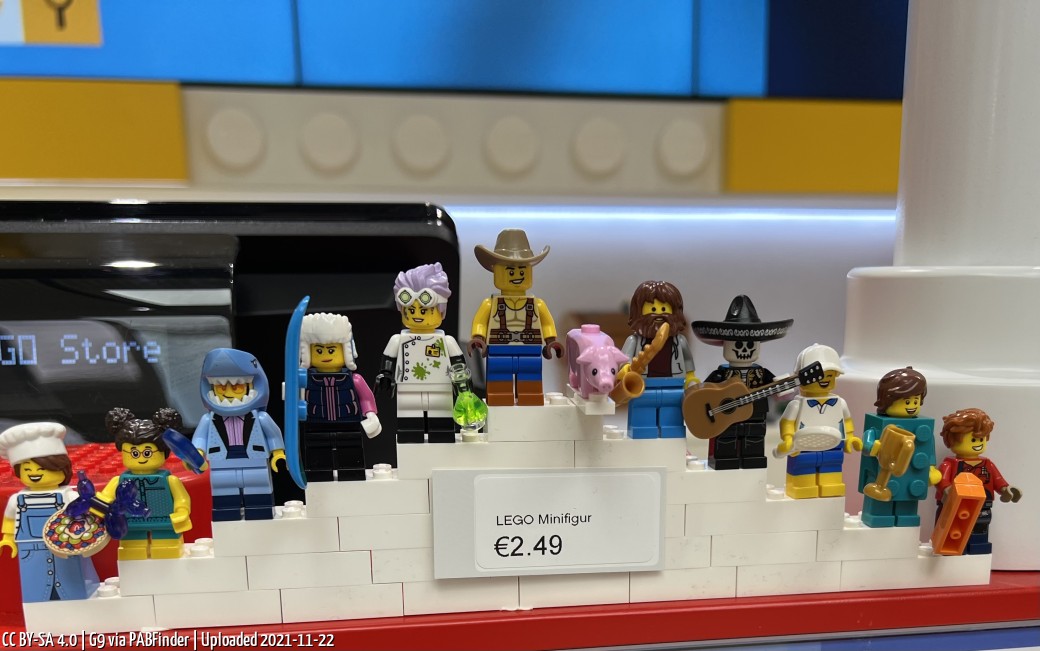 Pick a Brick photo from LEGO Store Dresden, Nov 22, 2021 | PABFinder