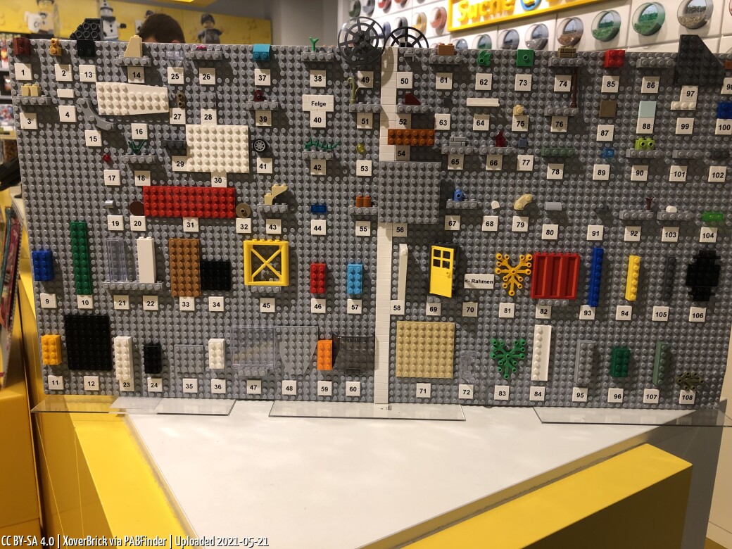 Pick a Brick-Foto vom LEGO Store Köln, 21.05.2021