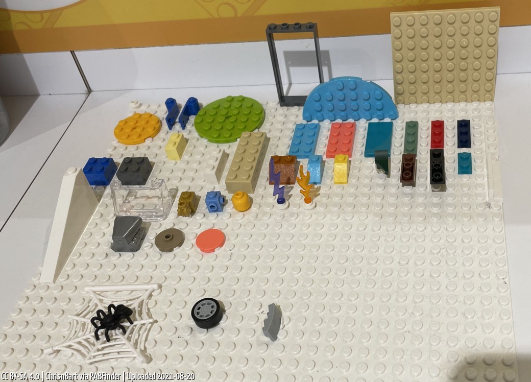 Pick a Brick Essen (ChrisnBart, 8/20/21, 10:11:39 PM)