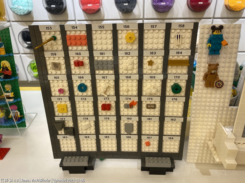 Pick a Brick München Riem (Remus, 11/6/21, 12:55:00 PM)
