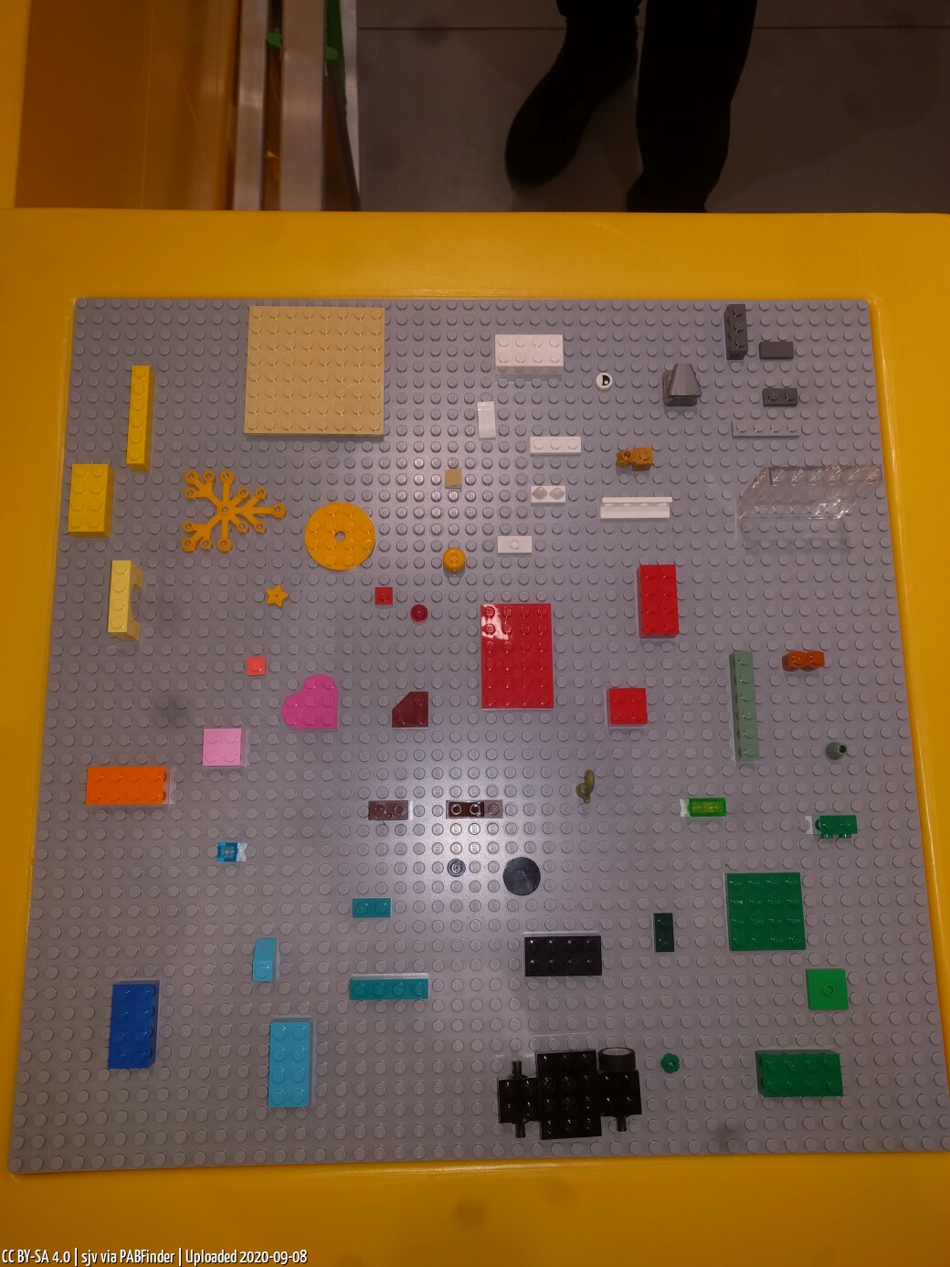 Pick a Brick Utrecht (sjv, 9/8/20, 12:12:15 PM)