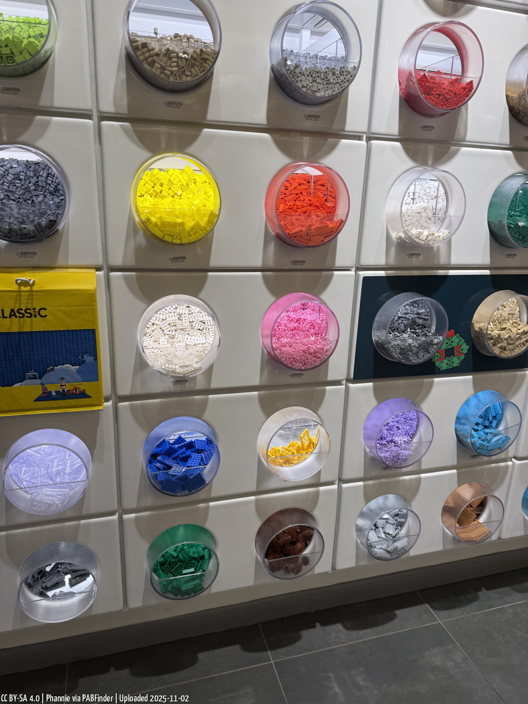 Pick a Brick Sawgrass Mills (Phannie, 11/2/25, 1:42:16 AM)