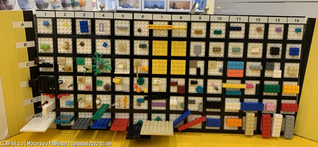 Pick a Brick LEGO Store Hamburg (M0r4n3, January 6, 2022)