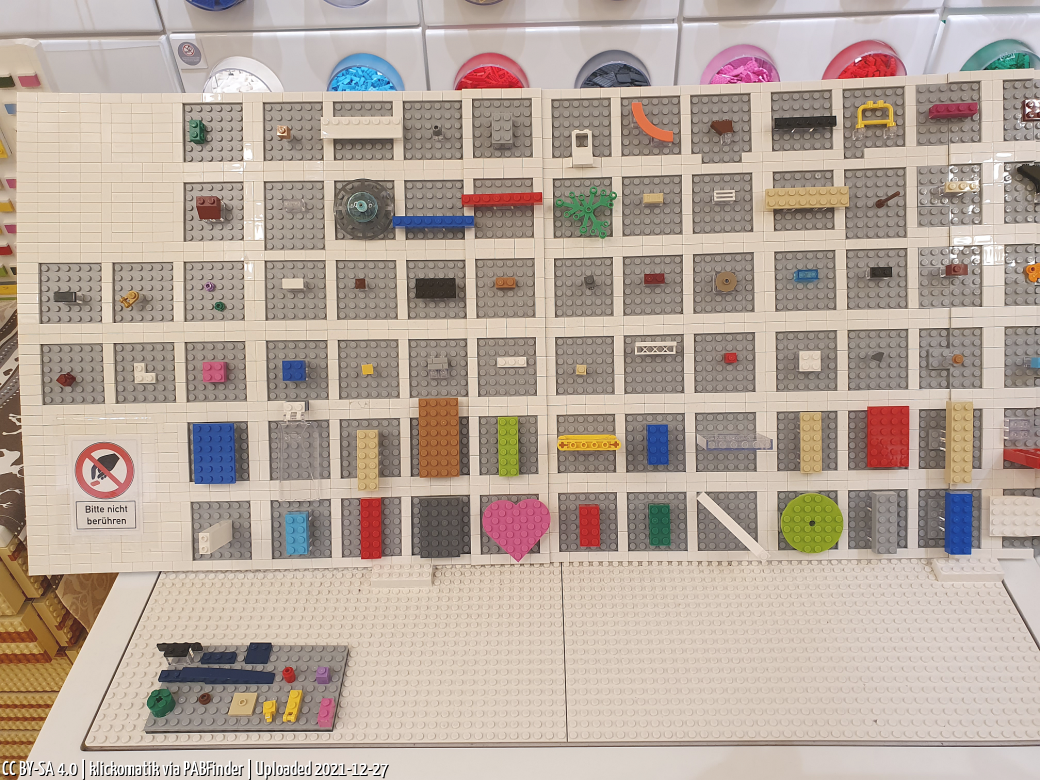 Pick a Brick Berlin (klickomatik, 12/27/21, 1:49:03 PM)