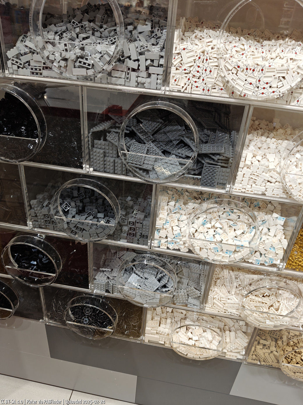 Pick a Brick Bonn (Pieter, 2/24/25, 7:35:04 AM)