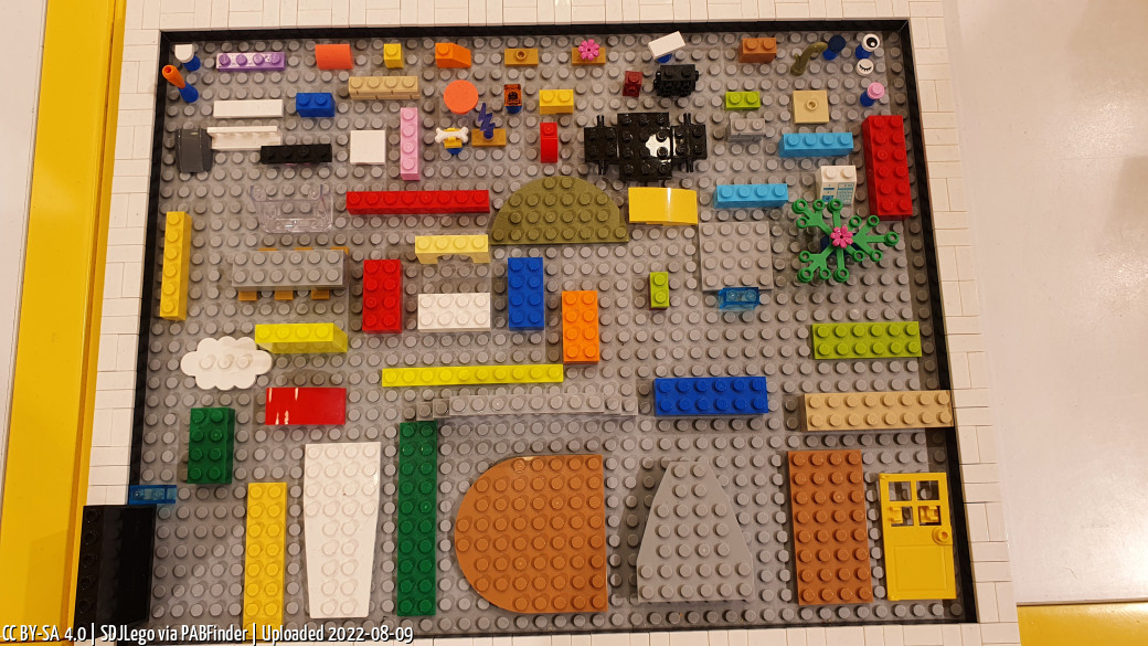 Pick a Brick Mall of the Netherlands (SDJLego, 8/9/22, 11:41:19 AM)