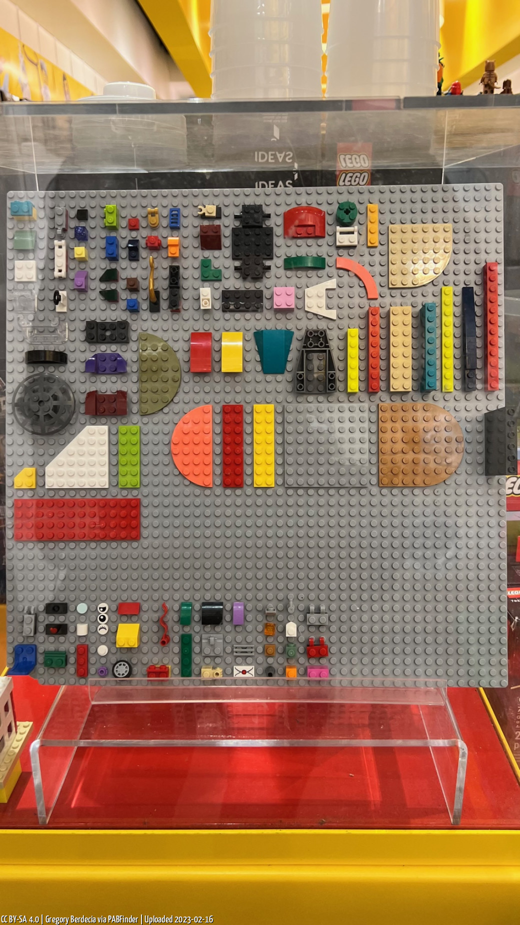 LEGO Store Burlington Mall | Pick A Brick wall | PABFinder